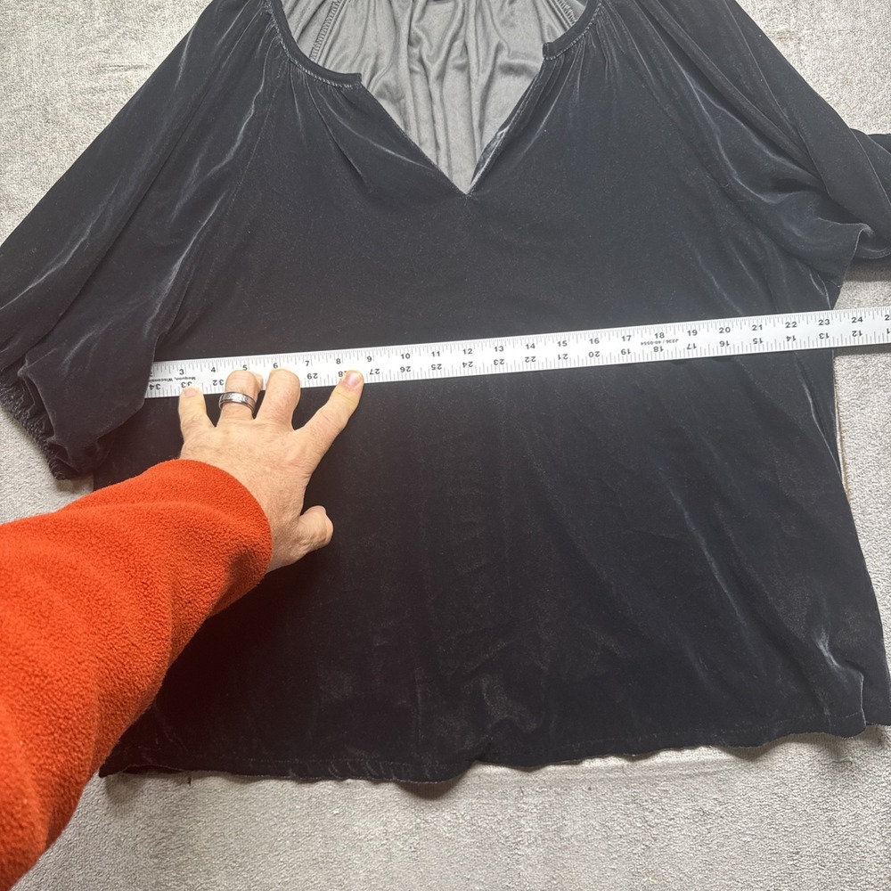 Black velvet split neck top dark holiday goth witchy soft drapey women's XL - Picture 4 of 8